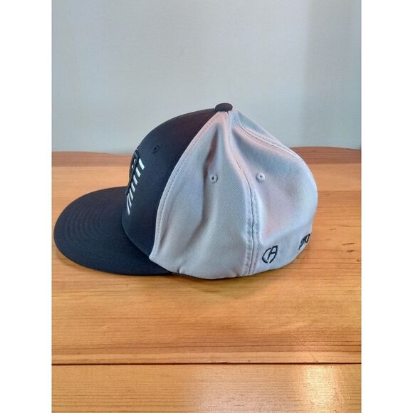New CAPAMERICA Premium Line Hat Gray/Black  SnapBack Size OSFM  American Flag 🔥 - Picture 4 of 4